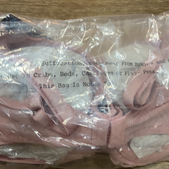 Fredericks of Hollywood 30E NWT - Picture 3 of 6